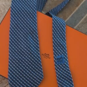 Hermes Blue and White/Red Geometric Tie 100%silk